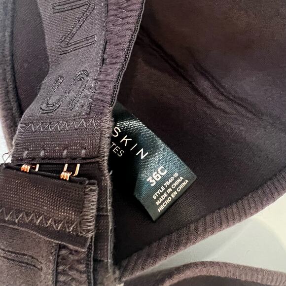 NWOT Danskin Soft Lift Plunge Bra Ribbed Burgundy Size 36C - Picture 5 of 5